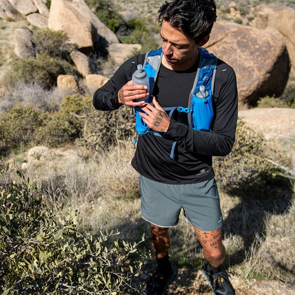  Ultimate Direction Mountain Vest 6.0
